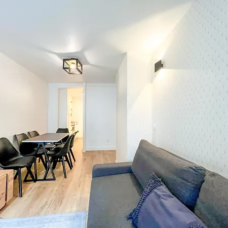 12 - Faubourg Bail Mobilite Parijs